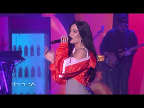 Bad At Love - Halsey (Live At The Ellen Show)