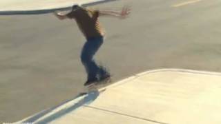 Rodney Mullen - Switch Kickflip to One Foot Nose Manual