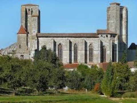 The Southwestern French town of La Romieu: A Story of Cats and Plague