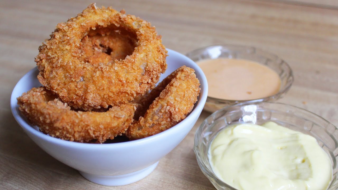 Aros de Cebolla con Mayonesa de Ajo y Mayonesa de Chipotle | El de las trufas
