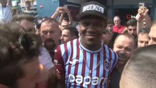 Nwakaeme'ye Trabzon'da coşkulu karşılama