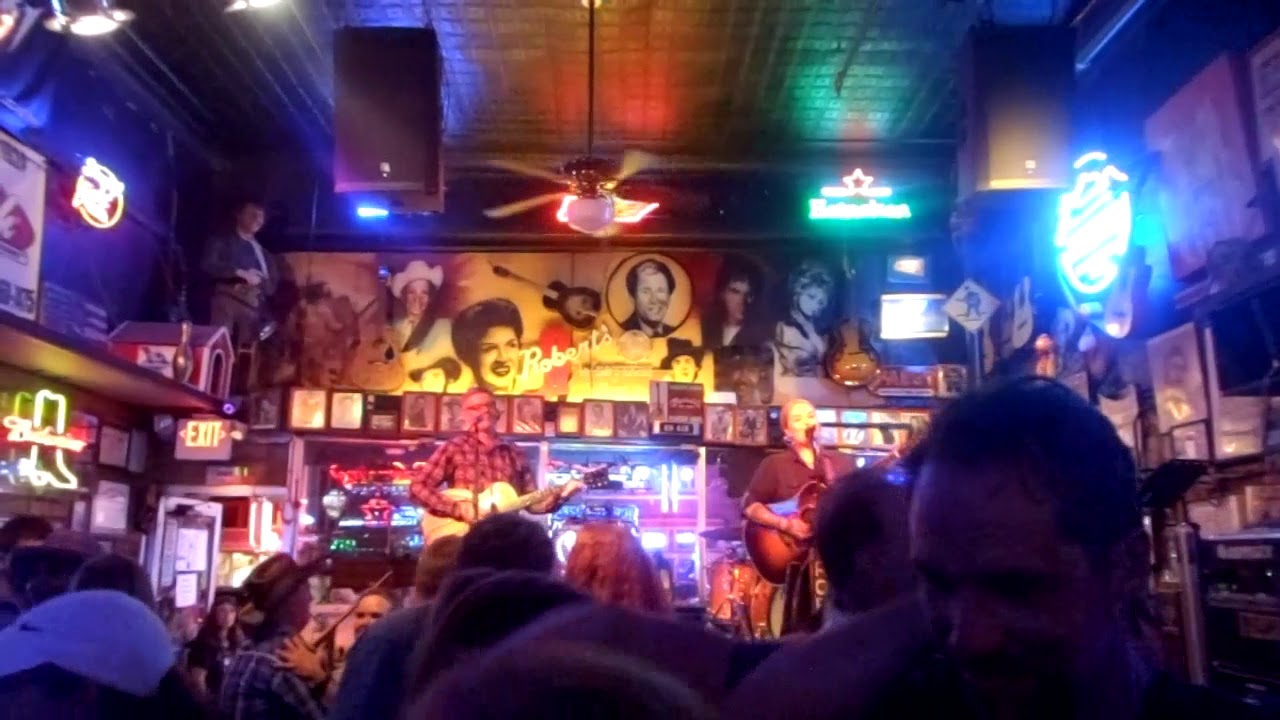 3 ROBERT S HONKY TONK BAR LIVE COUNTRY MUSIC IN NASHVILLE TENNESSEE 3 ROBERT S HONKY TONK BAR LIVE COUNTRY MUSIC IN NASHVILLE TENNESSEE