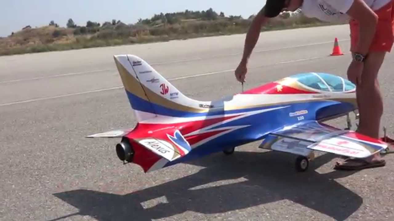 Alexander Balzer @ Jets Over Vienna 2015 - YouTube