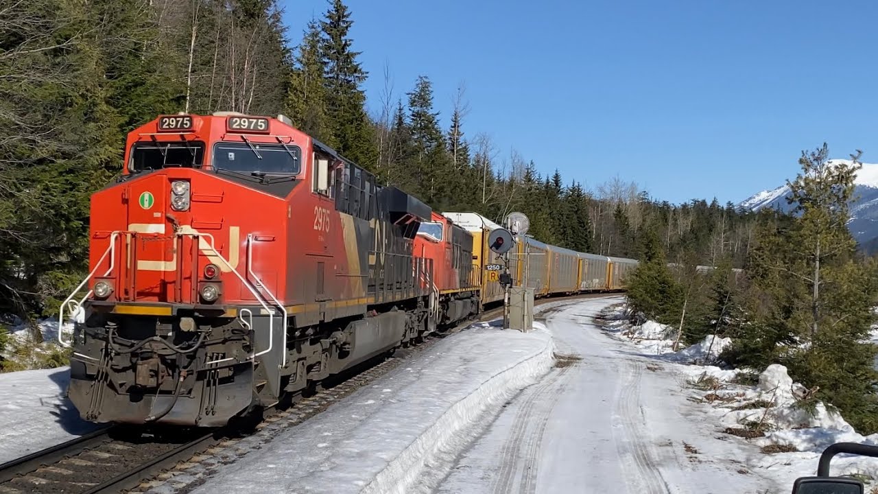 E21751 14 - CN 2975W @ Mile 125.0 CN Albreda Sub (Thunder River, BC)