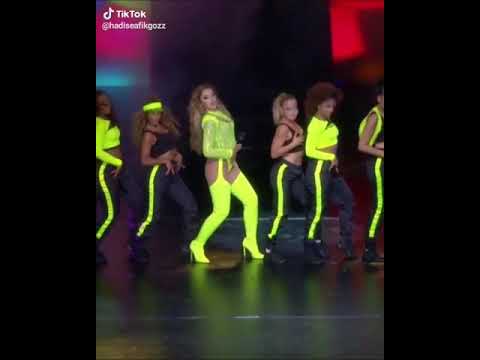 #hadise #hadiseaçıkgöz #dümtektek #dance #2020 Hadise dümtek tek (official dans )