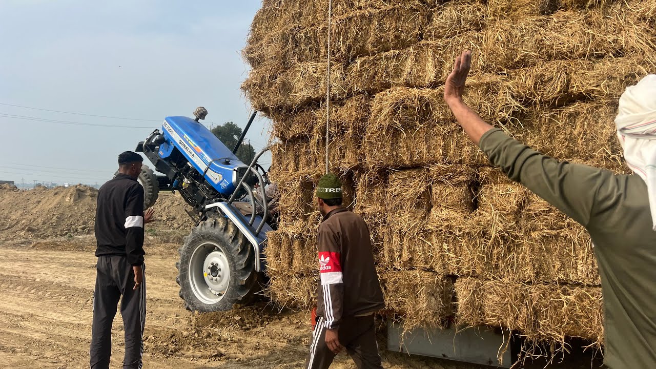 ये चलता फिरता मौत 💀 का कुआ है 😳#dailyvlog #risk #excavator #automobile #tata #haryana #funny #work 