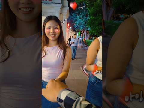 🎀💞 uff yaar kitni cute hai 🥰💗🤗#love #song #trending #funny #reaction #shorts #random #mahezkhanvlogs