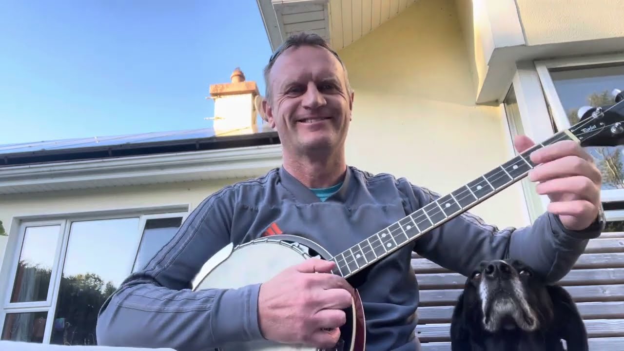 Lark in the morning (featuring Roxy) 🐶 