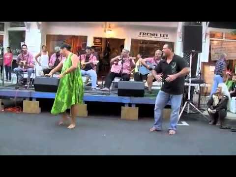 Pekelo Cosma with Ola Hou & dancers "Koali"