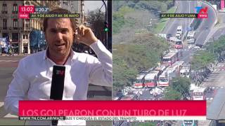 Periodista de TN agredido con un tubo de luz durante movilización