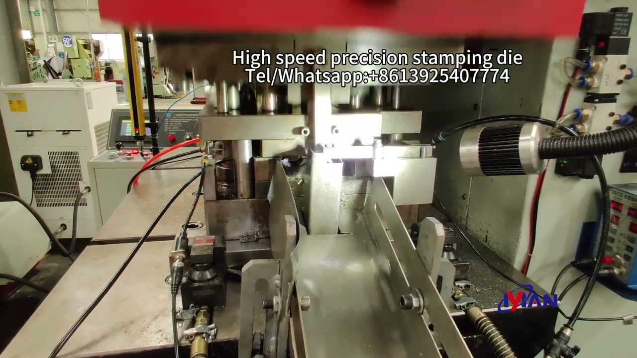 Two cavities hinge high speed mold maker 