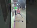 Jangan Ditiru! Pria India Keluarkan Badan Dari Gerbong Kereta yang Jalan #shorts #dangerous