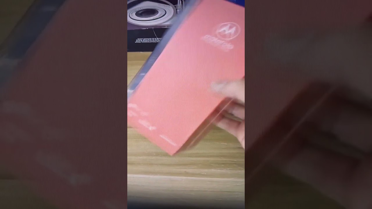 Motorola Razr V3 Flip 128gb 6gb Octa-Core Snapdragon 710 camera 16MPx video 4k