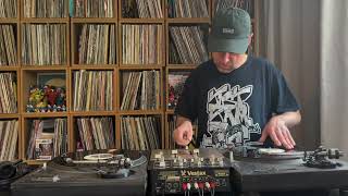 DJ RASP IMPROVISED SCRATCHING USING DIRTSTYLE RECORDS