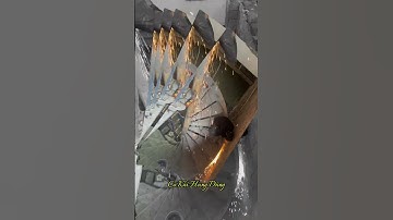 Cầu thang xoắn ốc  cột tròn thi công tại Hoa Phượng 5-14 Vinhomes Riverside