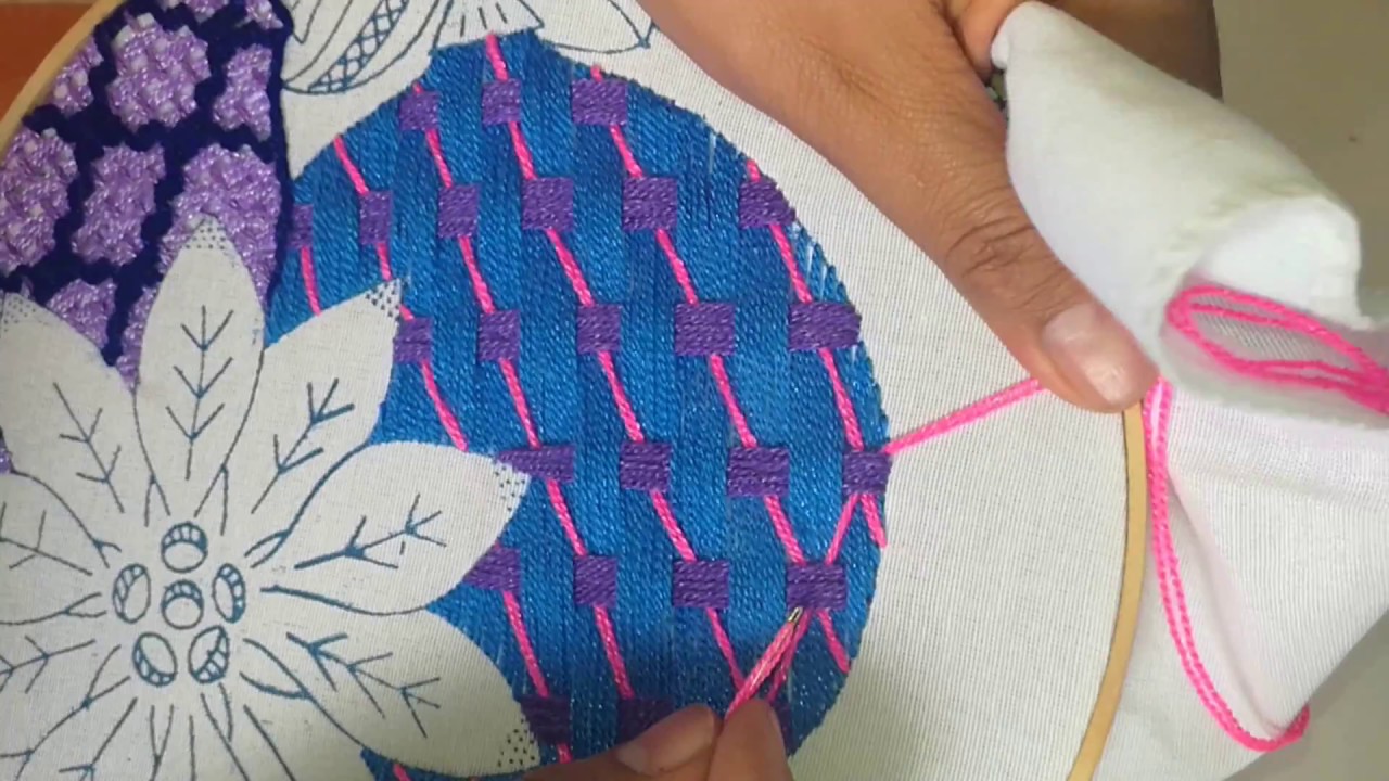 Puntada Fantasia Facil Esfera Navideña 2