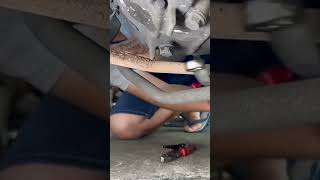 How to remove the bolts to drain the oil in a motorbike engine #youtubeshorts #trending