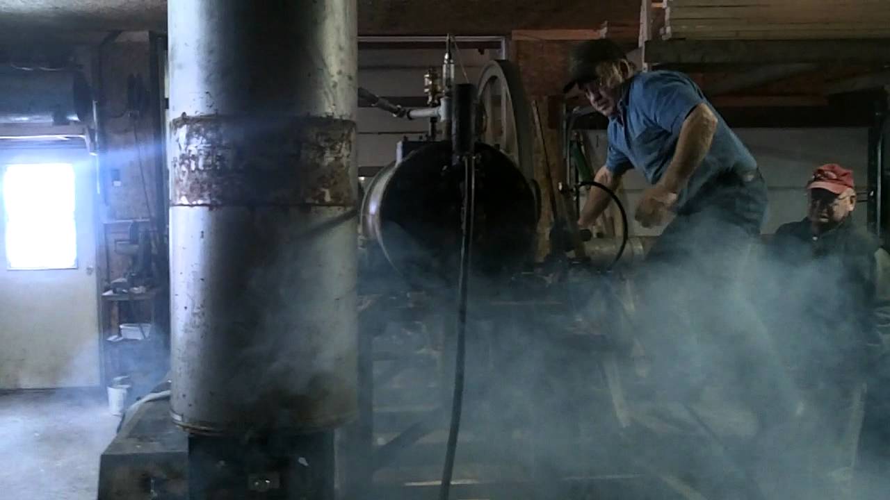Oil City half-breed oil field engine - YouTube