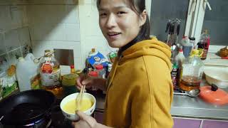 COOKING WITH THE CHAMP | Zhang Weili