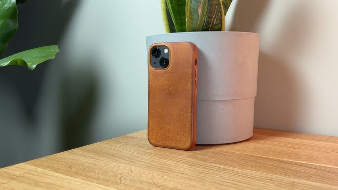 Golden Brown Leather iPhone 13 PM Case Patina. : r/iPhone13