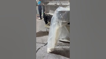 The white kidney bean particles are screened by the rotary vibrating screen#screeningmachine