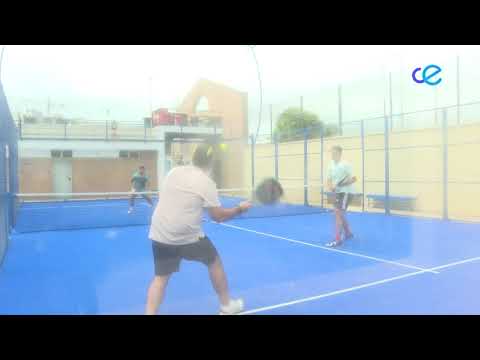 El Torneo de Feria de P&aacute;del re&uacute;ne a 62 parejas en las pistas del Parque Mar&iacute;timo del Mediterr&aacute;neo