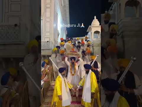 # ਗੁਰੂ ਗ੍ਰੰਥ ਸਾਹਿਬ ਜੀ ਦਾ ਸਤਿਕਾਰ ਪ੍ਰਗਟ ਗੁਰਾਂ ਕੀ ਦੇਹ ਵਰਗਾ ਕਰਨਾ ਚਾਹੀਦਾ ਹੈ,ਜੋ ਇਸਦੇ ਖਿਲਾਫ਼ ਨੇ, ਮਹਾਮੂਰਖ ਨੇ#