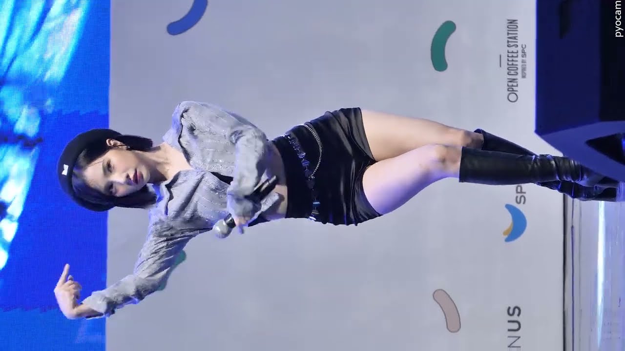 221008 비비지(VIVIZ) 은하(EUNHA)/ LOVE LOVE LOVE/청춘커피페스티벌/직캠(Fancam)