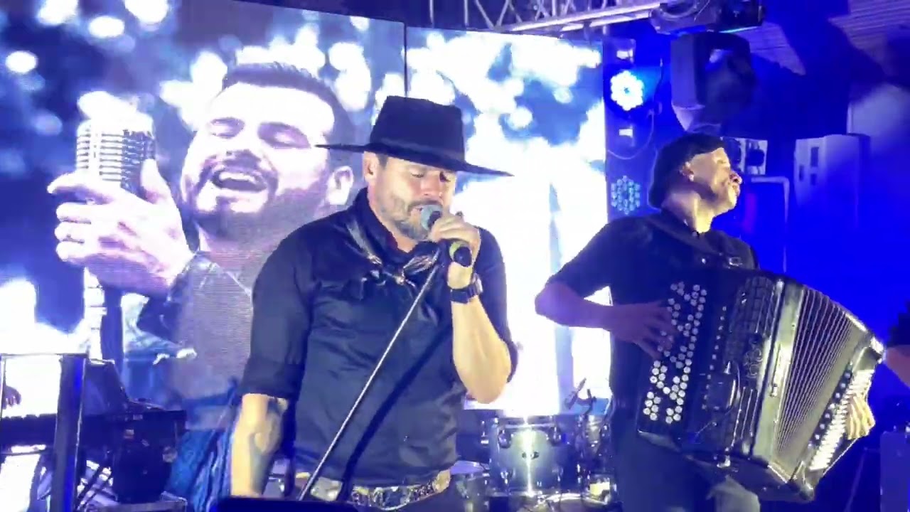 Banda Sorriso Lindo Ao Vivo!