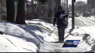Letter carriers ask homeowners to clear away ice, snow