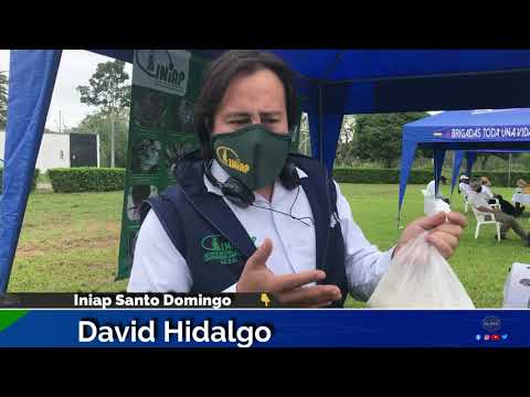 El magíster David Hidaldo muestra alternativas de agroquímicos para eliminar plagas agrícolas