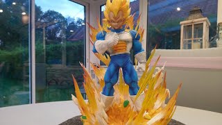 Super Vegeta, un magnifique diorama... en pvc