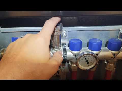 Video: Ako dáte olej do podlahového zdviháka Craftsman?