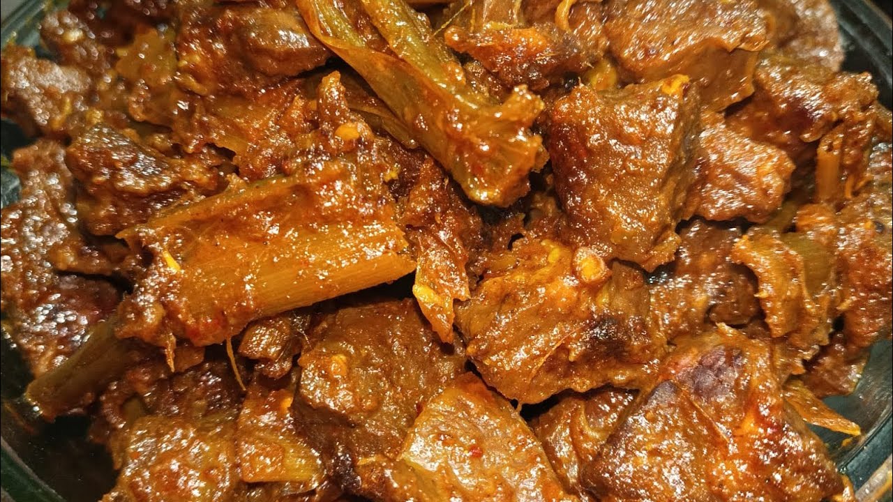 Spicy Goat Fefra Curry | Desi Style Bakri Phaphda Masala - YouTube
