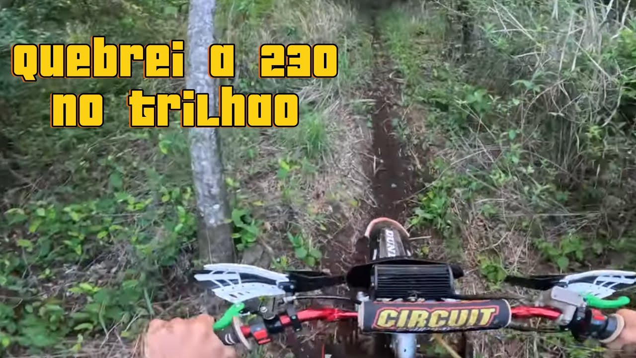 Tentando subi o morro de 230🇧🇷 quebrei a moto sendo roía ainda 😂😂