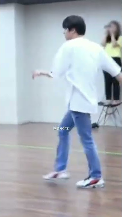 the way V staring at Jin!! Taejin moments #bts #taejin #shorts