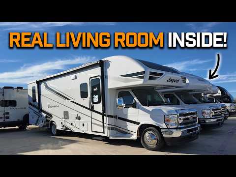 This Living Room Is Amazing!  Jayco Greyhawk 30z