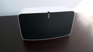 Miniatura de vídeo de "Sonos' new Play 5 is a bigger, sleeker, better sounding speaker"