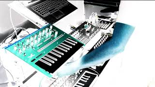 Time Shifted (live techno jam ft Digitakt/Monologue/Microbrute/Beatstep Pro)