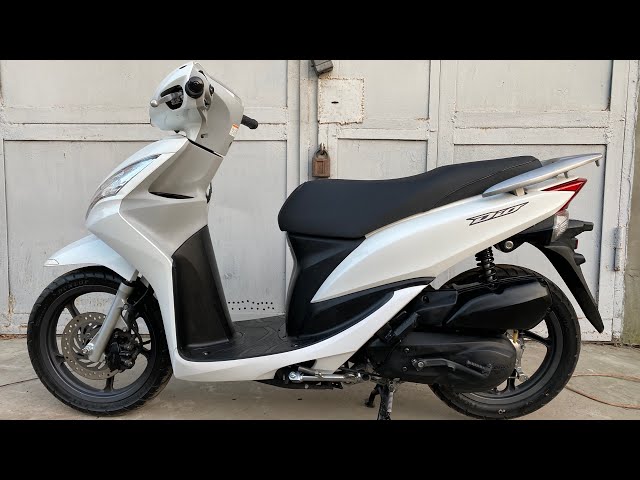 Selling scooters - Honda Dio 110cc JF 31 Fuel Injection + Test