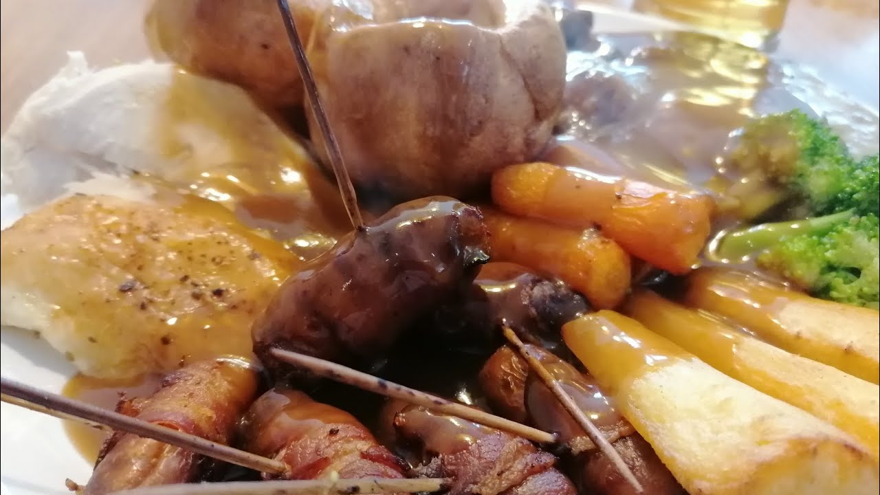Whole roast dinner - YouTube