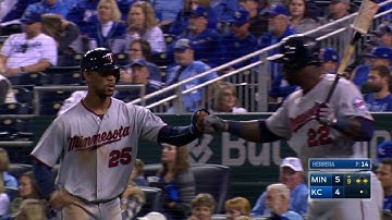 MIN@KC: Grossman bloops a go-ahead single to center