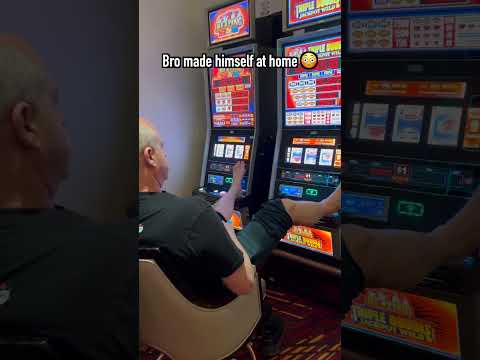 BRO MADE HIMSELF AT HOME #slots #casino #vegas