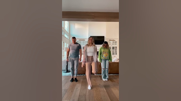 I can’t BELIEVE my DAD did this DANCE! 🕺#shorts