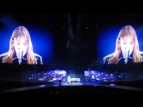 Taylor Swift - Long Live/New Year's Day (Live in Chicago 6/2/18) HD