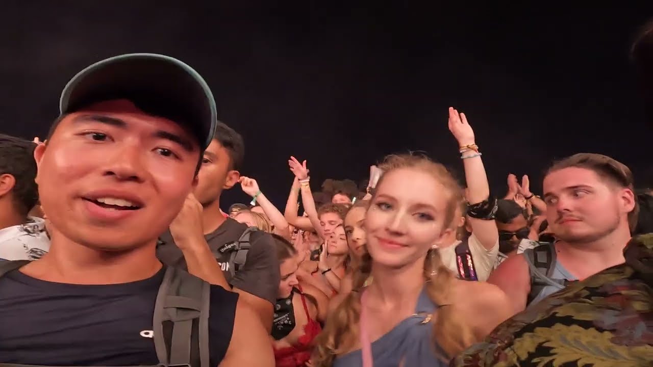 Sebastian Ingrosso - Kidsos vs. Pizza (Martin Garrix Mashup @ Veld 2022)