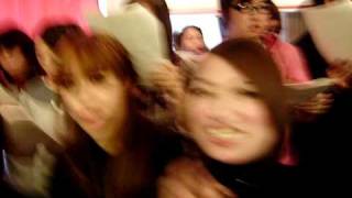 20091129台灣福岡留學生忘年會--大家都很開心的唱歌中^^