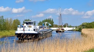 Binnenvaartschip de MARLEY heeft de stad Groningen via het Reitdiep doorkruist.