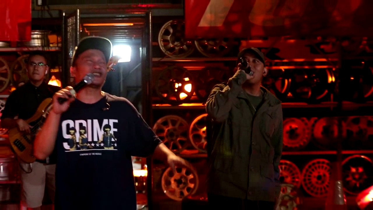 Iwa K - Bebas (Live at Music Everywhere) ** - YouTube