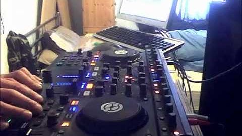 Old Skool Clasic Rave Mix on the Traktor Kontrol S4 by Mr.Legacy